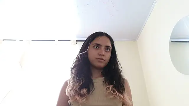 ViolettaSummer online show from February 14, 2025, 9:43 pm