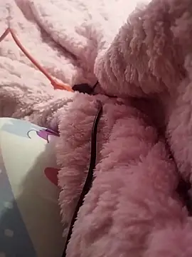 marianaz1234 online show from April 21, 2026, 1:17 pm