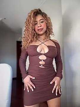 LEONCITA  online show from February 28, 2025, 4:53 pm