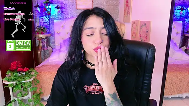 REDHOTTER  online show from September 25, 2025, 7:50 pm