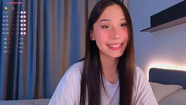 Snapshot of Kaia_Sunshine_Mia chatting on July 12, 2026, 9:00 am Kaia Sunshine Mia online show from July 12, 2026, 9:00 am