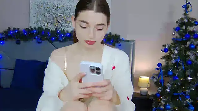 NicoleRosss online show from December 21, 2025, 11:17 am