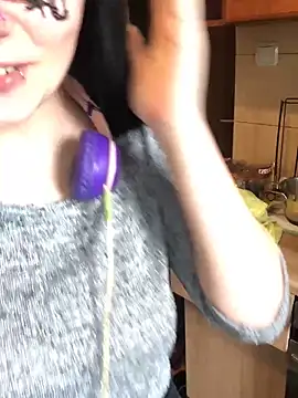 Snapshot of _xPani_x2 chatting on March 9, 2025, 1:04 pm xPani x2 online show from March 9, 2025, 1:04 pm