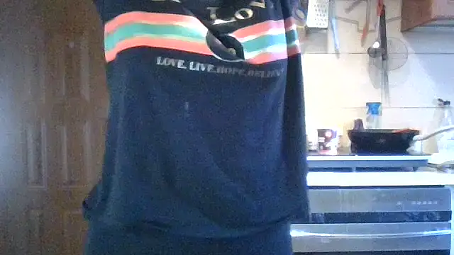 Snapshot of _xPani_x2 chatting on September 17, 2025, 10:06 am xPani x2 online show from September 17, 2025, 10:06 am