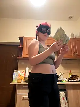 Snapshot of _xPani_x2 chatting on December 1, 2025, 1:05 pm xPani x2 online show from December 1, 2025, 1:05 pm