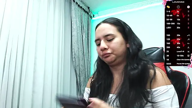 Lexyevans online show from January 24, 2025, 1:13 am