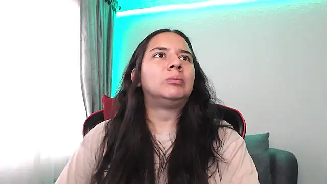 Lexyevans online show from January 27, 2025, 8:07 pm