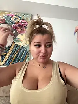 AllysonK online show from January 19, 2025, 12:28 pm