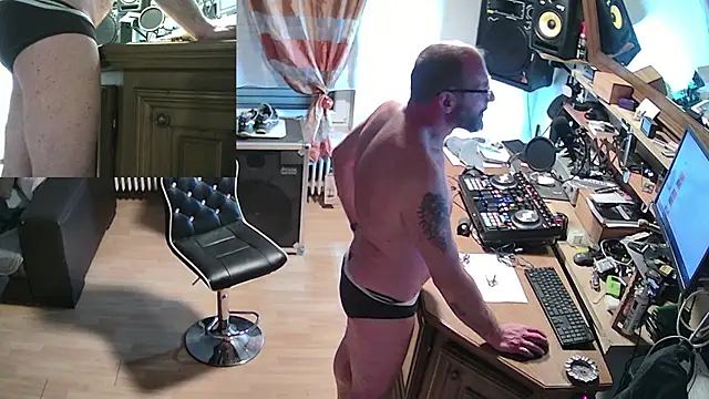 rosaeichel online show from February 12, 2026, 2:06 am