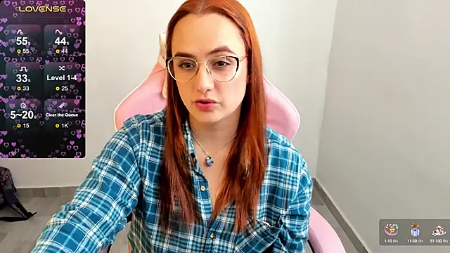 maryluna95 online show from December 18, 2024, 7:19 pm