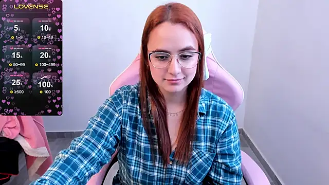 maryluna95 online show from December 27, 2024, 9:54 pm