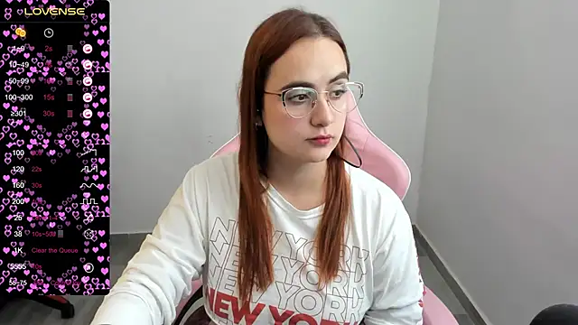 maryluna95 online show from March 6, 2025, 5:00 pm