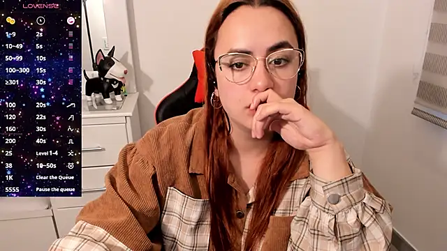 maryluna95 online show from September 12, 2025, 10:54 pm