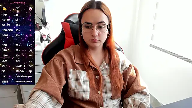 maryluna95 online show from September 19, 2025, 9:04 pm