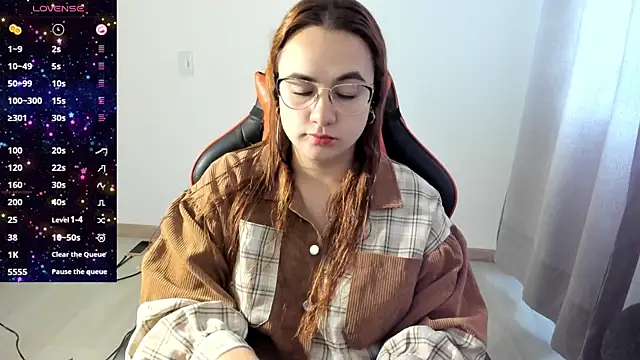 maryluna95 online show from October 20, 2025, 7:25 pm