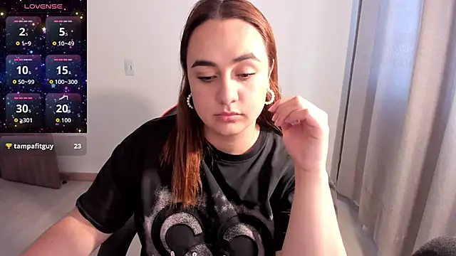 maryluna95 online show from March 13, 2026, 9:43 pm