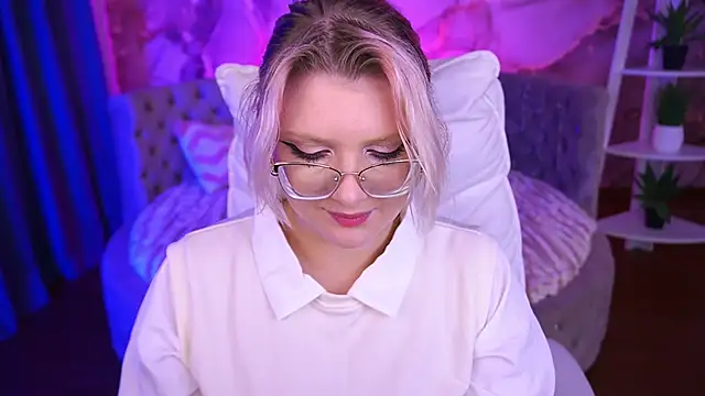 CoolTatis online show from November 30, 2025, 7:01 am