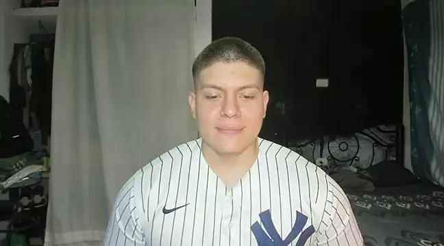 Snapshot of regan_jhonso chatting on February 2, 2025, 4:05 am regan jhonso online show from February 2, 2025, 4:05 am