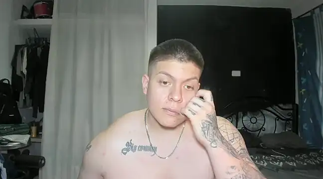 Snapshot of regan_jhonso chatting on February 15, 2025, 8:00 am regan jhonso online show from February 15, 2025, 8:00 am