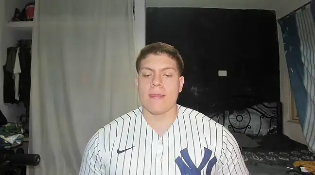 Snapshot of regan_jhonso chatting on March 15, 2025, 4:35 am regan jhonso online show from March 15, 2025, 4:35 am