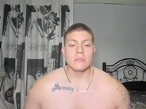 Snapshot of regan_jhonso chatting on October 17, 2025, 5:54 am regan jhonso online show from October 17, 2025, 5:54 am