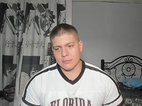 Snapshot of regan_jhonso chatting on October 26, 2025, 12:27 am regan jhonso online show from October 26, 2025, 12:27 am