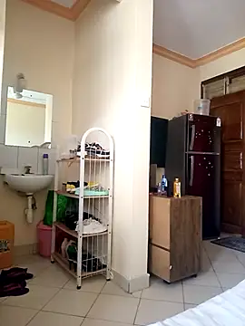 zainabsmile online show from September 13, 2025, 8:47 am