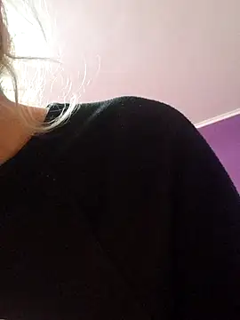 BritneyHudson online show from October 21, 2025, 3:46 pm