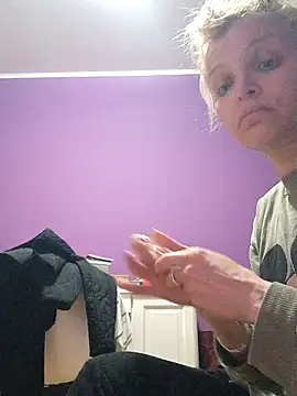 BritneyHudson online show from March 23, 2026, 2:04 am