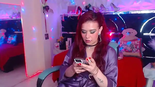 Snapshot of red_moon_2 chatting on November 13, 2025, 11:14 pm red moon 2 online show from November 13, 2025, 11:14 pm