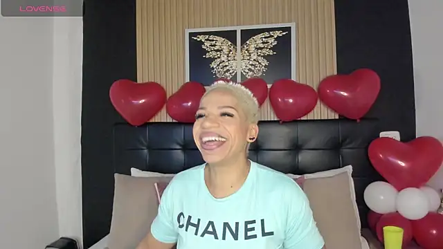 summer night  online show from February 16, 2025, 3:04 am