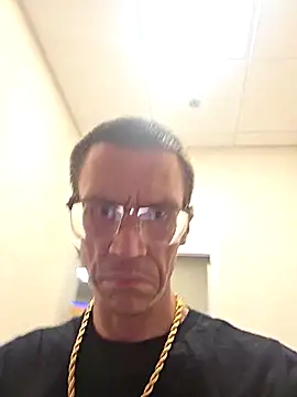 Hatchetwound6969 online show from April 2, 2026, 8:06 pm