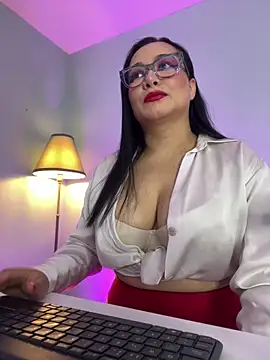 Snapshot of sharon_leone26 chatting on December 21, 2025, 4:19 am sharon leone26 online show from December 21, 2025, 4:19 am