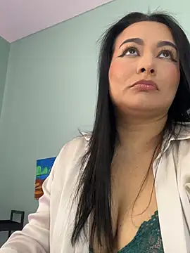 Snapshot of sharon_leone26 chatting on January 13, 2026, 9:20 pm sharon leone26 online show from January 13, 2026, 9:20 pm