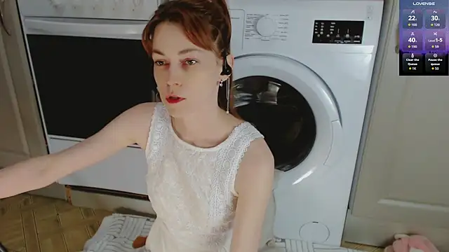 Amina Barbarian online show from September 24, 2025, 4:43 pm