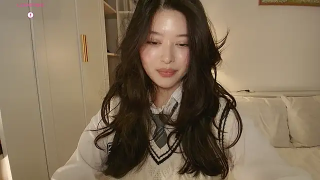 tenderlybaee online show from December 16, 2025, 4:39 am