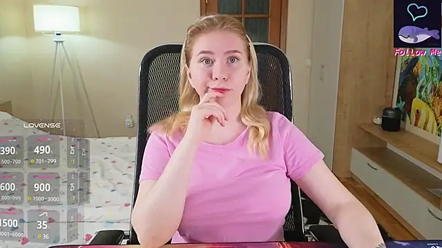 D0nna  online show from February 11, 2025, 9:46 pm