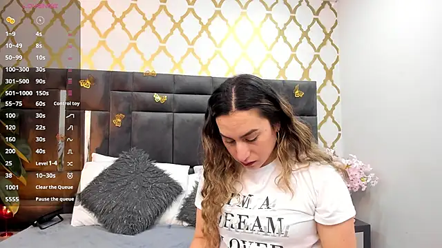 RubbyTaylor online show from October 8, 2025, 1:53 pm