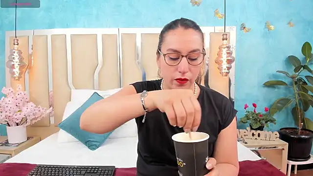 RubbyTaylor online show from April 18, 2026, 11:36 am