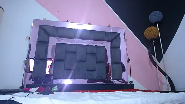 LITLESTAR online show from March 15, 2025, 6:43 pm