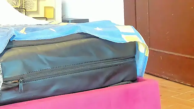 LITLESTAR online show from September 30, 2025, 3:28 pm