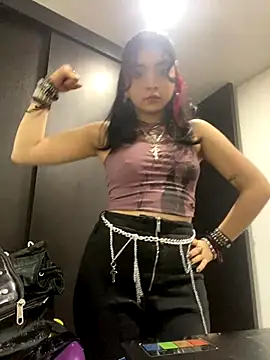 Snapshot of _Gothiccbitch_ chatting on December 6, 2024, 4:03 am Gothiccbitch online show from December 6, 2024, 4:03 am