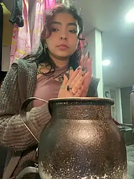 Snapshot of _Gothiccbitch_ chatting on December 6, 2024, 10:16 am Gothiccbitch online show from December 6, 2024, 10:16 am