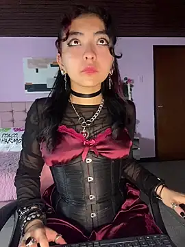 Snapshot of _Gothiccbitch_ chatting on February 26, 2025, 5:20 am Gothiccbitch online show from February 26, 2025, 5:20 am