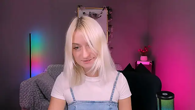 melisa white1 online show from September 10, 2025, 7:03 pm