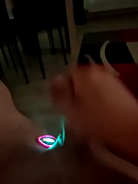 Szeltolo001 online show from March 25, 2026, 2:50 am