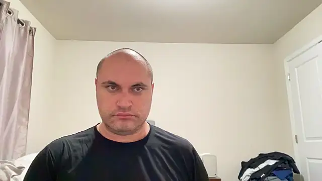 SluggishChase99 online show from April 20, 2026, 3:31 am