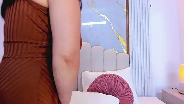 dahianthompson online show from October 15, 2025, 8:31 pm