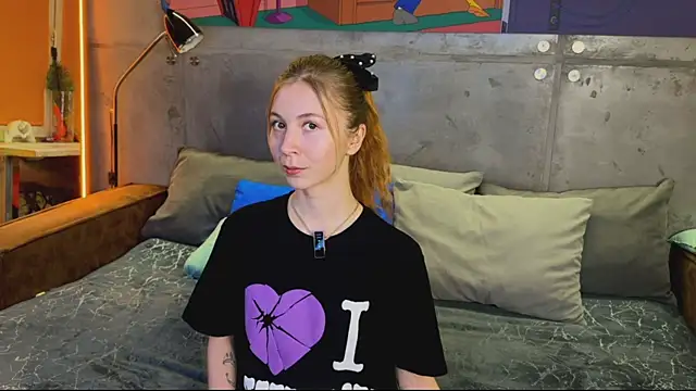 izi-fox online show from October 19, 2025, 4:07 pm