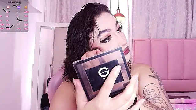 bella-green online show from January 28, 2025, 7:21 pm